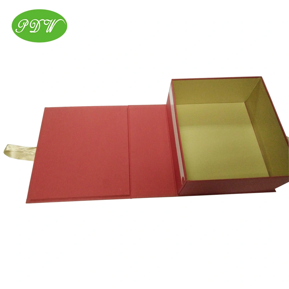 Kundenspezifische schwarze zusammenklappbare Pappspiel-Kosmetik kleidet Kasten-magnetische Geschenkbox-Weihnachtsgeschenkbox